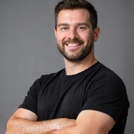 Ritratto di Giovanni Verdi, cliente soddisfatto